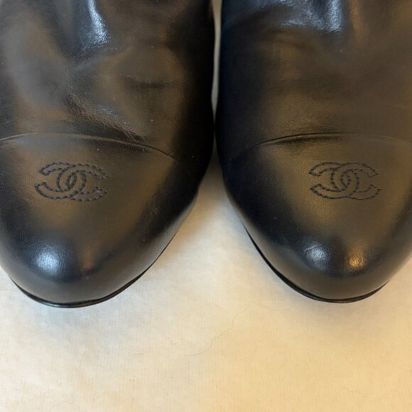 Chanel black leather heeled ankle booties logo boots size 38 Bottines - Picture 11 of 15